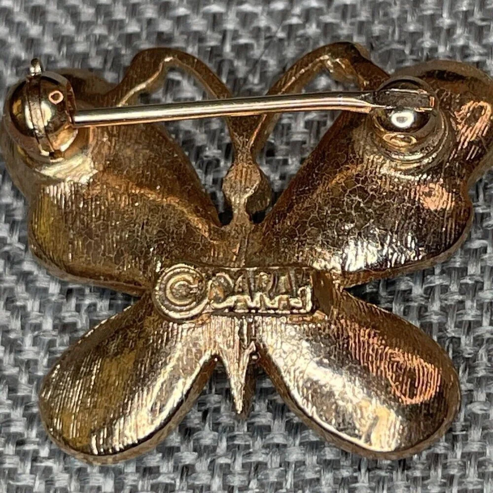 Sarah Coventry Butterfly Brooch Pin Gold Tone Texured Signed 1 x .85" Vintage - Picture 4 of 5